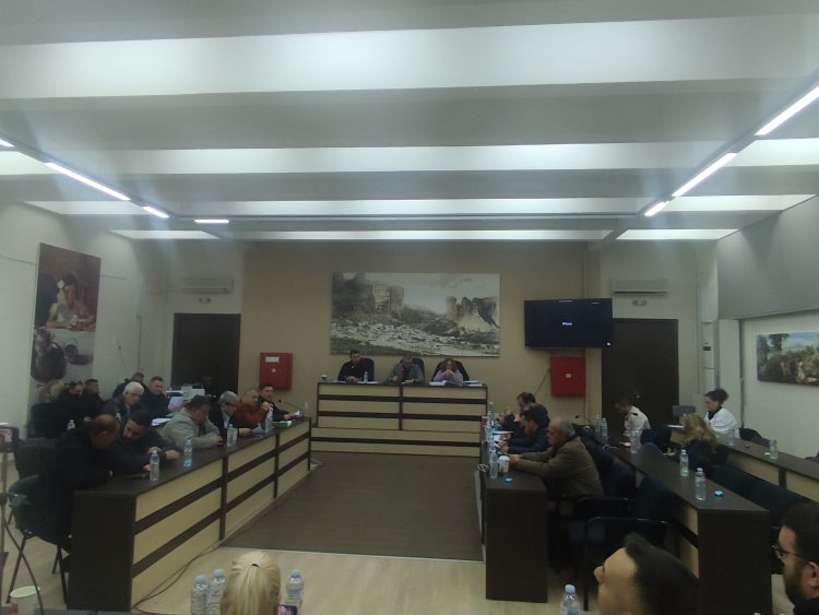 «Κατεβάζει ρολά» ο Δήμος Μετεώρων την Τρίτη, μετά από ομόφωνη απόφαση του Δ.Σ., συμμετέχοντας στην κινητοποίηση της ΚΕΔΕ