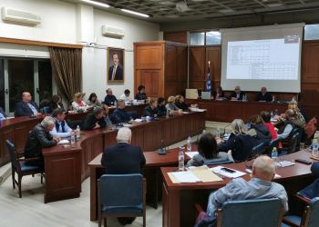 Εντονη διαμαρτυρία του Δήμου Τρικκαίων με διαπαραταξιακό αίτημα χρηματοδότησης για τις συντηρήσεις σχολείων  