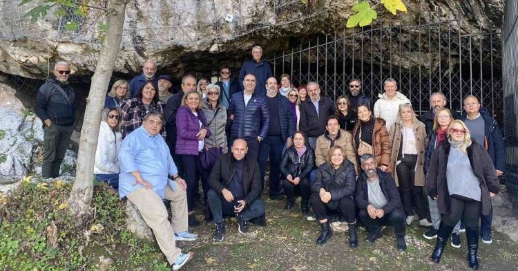 Επίσκεψη του Μορφωτικού Ιδρύματος της ΕΣΗΕΘΣΤΕ-Ε στο Σπήλαιο Θεόπετρας