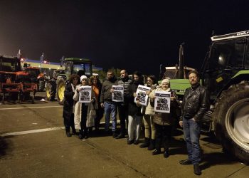 Η Φυλική Αταξία στο μπλόκο του Λόγγου για τις αγρότισσες και τους αγρότες