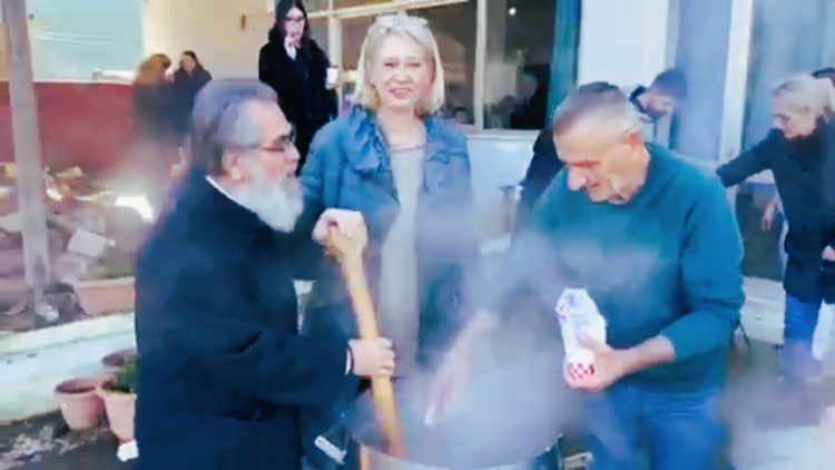 Με επιτυχία πραγματοποιήθηκε η 1η Γιορτή Γουρουνοχαράς στο Κεραμίδι Τρικάλων (ΕΙΚΟΝΕΣ – ΒΙΝΤΕΟ)