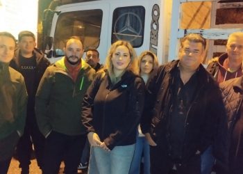 Οι Υγειονομικοί του Γ.Ν. Τρικάλων επισκέφτηκαν το μπλόκο των Αγροτών στο Λόγγο Τρικάλων, εκφράζοντας την αλληλεγγύη τους