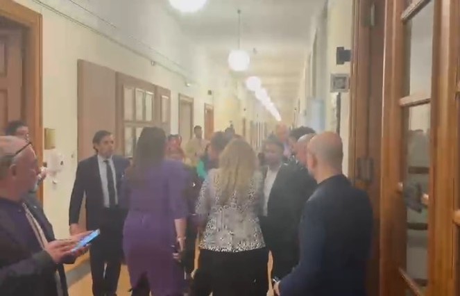 Χαμός στην Εξεταστική για ΟΠΕΚΕΠΕ: Η Κωνσταντοπούλου ζητά σύλληψη του «Φραπέ» – «Θα της στρίψω το λαρύγγι» (ΒΙΝΤΕΟ)