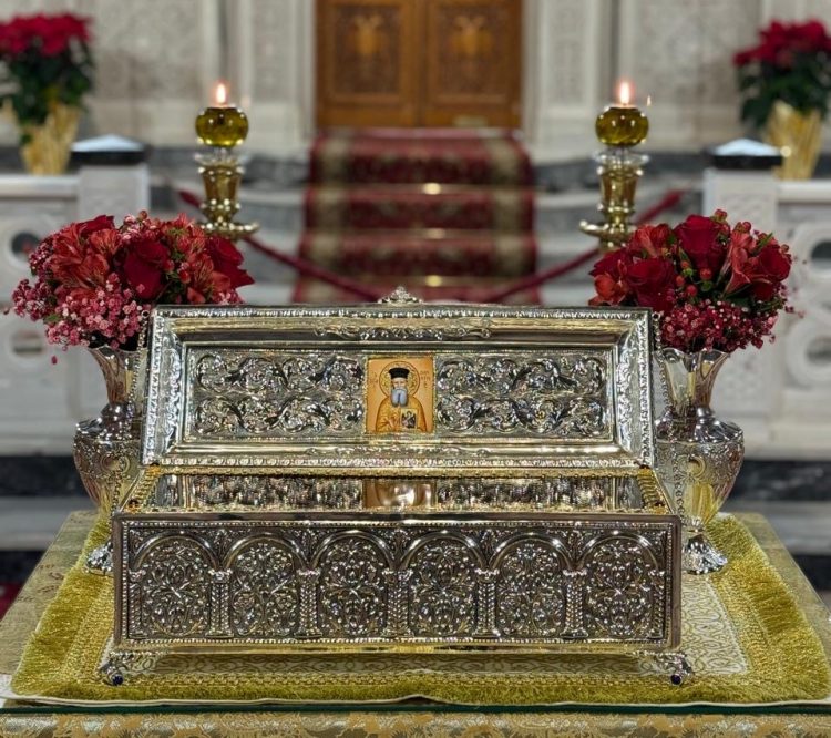 Τρίκαλα: Έργο εκκλησιαστικής τέχνης η ασημένια λειψανοθήκη της δεξιάς χειρός του Αγίου Δημητρίου του Γκαγκαστάθη (ΕΙΚΟΝΕΣ)