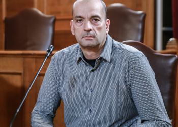 Χρήστος Μαγειρίας στην Εξεταστική: Δώρο από τη μητέρα μου η Ferrari – Κέρδισα 25.000 ευρώ στο Τζόκερ