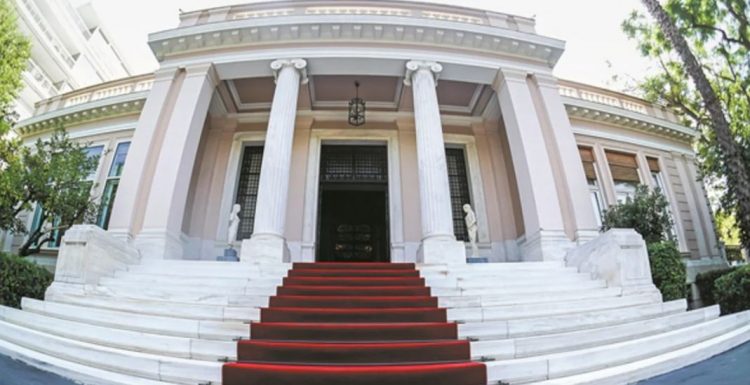 Εν μέσω πολιορκίας του λιμένα Βόλου, έκτακτη σύσκεψη αυτή την ώρα στο Μαξίμου για τις πληρωμές των αγροτών