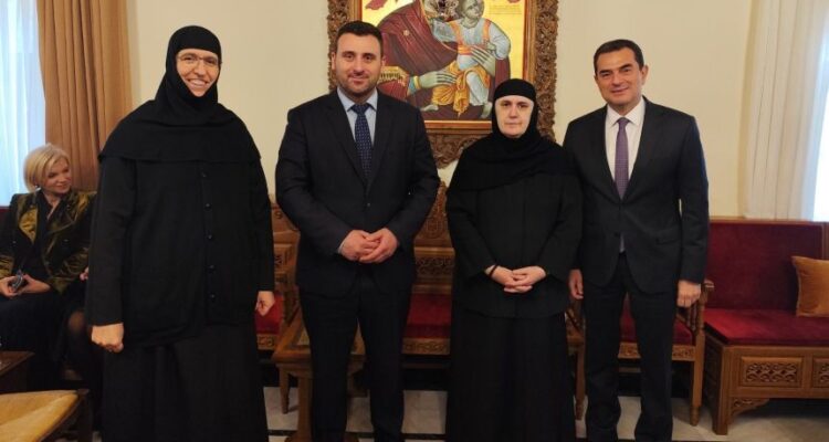 Κώστας Σκρέκας και Λευτέρης Αβραμόπουλος ευχήθηκαν στη Γερόντισσα Χριστονύμφη