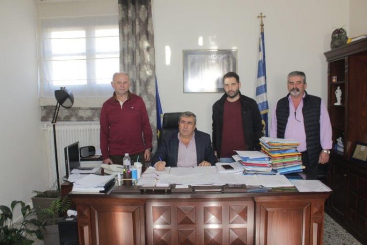 Έπεσαν οι υπογραφές για την αποκατάσταση των ζημιών στην Νεράιδα