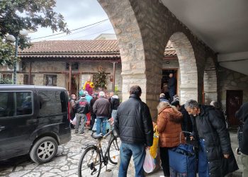 ΙΜΤΓΠ: Μοίρασε δέματα αγάπης σε άπορους Τρικαλινούς δύο ημέρες πριν από την Γέννηση του Χριστού (ΕΙΚΟΝΕΣ)