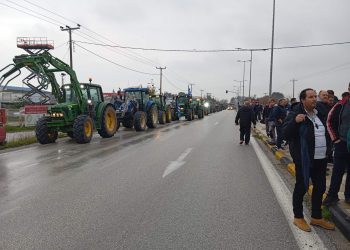 Τρικαλινοί Αγρότες: Οι ΠΡΩΤΕΣ ΕΙΚΟΝΕΣ από το μεγάλο μπλόκο στον κόμβο Μεγαλοχωρίου