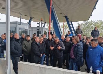 Στο αγροτικό μπλόκο του Ε65 στον Λόγγο Τρικάλων ο Νίκος Σακκάς (ΕΙΚΟΝΕΣ)