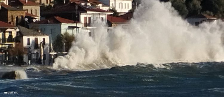 Εντυπωσιακές εικόνες από την πρόσφατη φουρτούνα στην Άφησσο Πηλίου