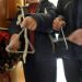 Ανήλικοι έβγαλαν σουγιά και επιχείρησαν να πάρουν τα χρήματα που είχαν μαζέψει από τα κάλαντα συνομήλικοί τους