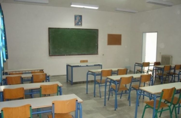 Μαθητής του ΕΠΑΛ διέσωσε 14χρονο από πνιγμονή στο 1ο Γυμνάσιο Παλαμά – Ευχαριστήρια επιστολή