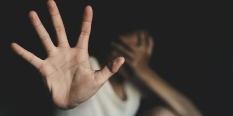 Σήκωσε χέρι στη γυναίκα του γιατί… «τον ζήλευε»!