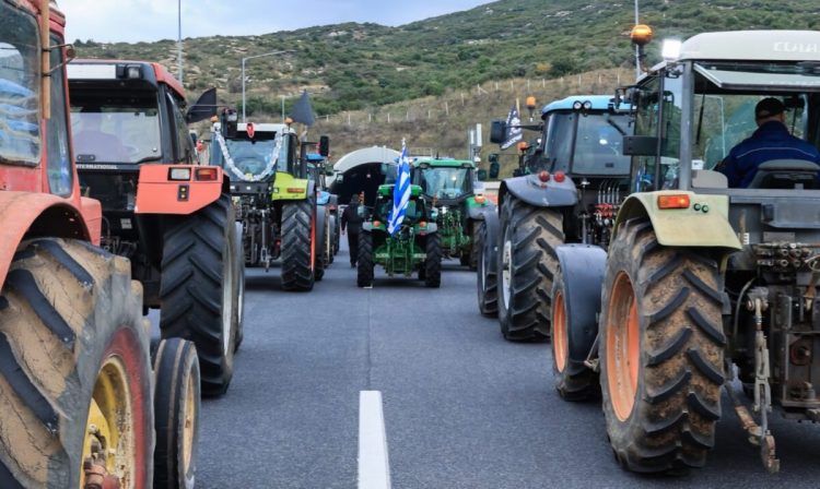 Κρίσιμη συνεδρίαση σήμερα στον Παλαμά – Πρόταση των Λαρισαίων αγροτών για κλιμάκωση με μπλόκο διαρκείας στην Αθήνα – Θα είναι εκεί και Τρικαλινοί από το μπλόκο του Λόγγου