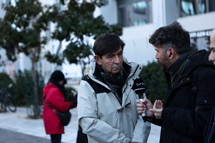 Τέμπη: Στο πλευρό των συγγενών θυμάτων ο Γεράσιμος Σκιαδαρέσης – «Αυτό που είδα με συγκλόνισε» (ΒΙΝΤΕΟ)