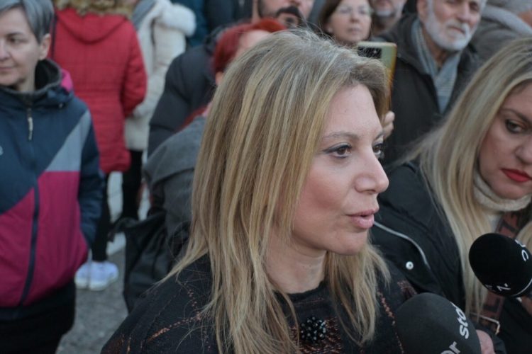 M. Καρυστιανού από τη Λάρισα: «Προσπάθεια στοχοποίησης προς το πρόσωπό μου – Το κόμμα ένας τρόπος για τη δικαίωση των παιδιών» (ΕΙΚΟΝΕΣ – ΒΙΝΤΕΟ)
