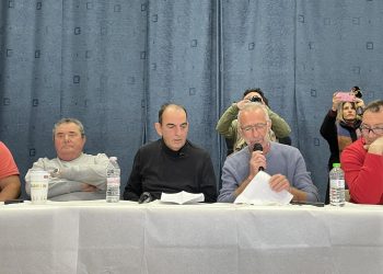 Νίκαια: Σε εξέλιξη η πανελλαδική σύσκεψη αγροτών – «Ανοιχτό το ενδεχόμενο να μη κατέβουμε σε διάλογο» (ΕΙΚΟΝΕΣ – ΒΙΝΤΕΟ)