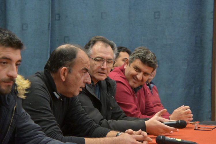 Αποχωρούν την Παρασκευή από τα μπλόκα οι Λαρισαίοι αγρότες – Θα ακολουθήσει συλλαλητήριο στη Λάρισα (ΕΙΚΟΝΕΣ)