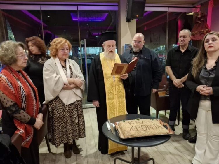 Με κέφι, χορό και ευχές η κοπή της πρωτοχρονιάτικης Αγιοβασιλειόπιτας του Μουσικού Συλλόγου Φαρκαδόνας “Ο Αμφίων” (ΕΙΚΟΝΕΣ)
