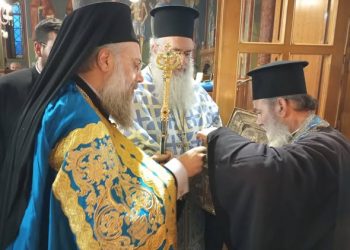 Τα Τρίκαλα υποδέχθηκαν την Τιμία Χείρα του Αγίου Ιωάννου Προδρόμου & Βαπτιστού (ΕΙΚΟΝΕΣ – BINTEO)