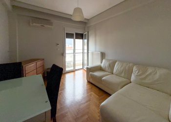 ΕΝΟΙΚΙΑΖΕΤΑΙ διαμέρισμα στο κέντρο των Τρικάλων