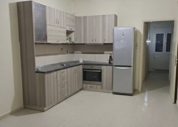 ΠΩΛΕΙΤΑΙ ΔΙΑΜΕΡΙΣΜΑ 3ου ΟΡΟΦΟΥ – 72τ.μ. – Στην πλατεία Χατζηπέτρου