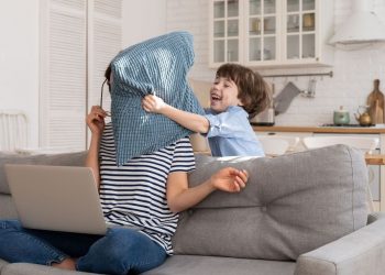 Οι γονείς έχουν όντως αισθητηριακές ευαισθησίες – Δείτε πώς να τις διαχειριστείτε