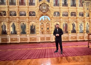 Λευτέρης Αβραμόπουλος στο Άγιον Όρος για τα Θεοφάνεια: Παραμένω ευγνώμων στους πατέρες για τη φιλοξενία και τις εμπειρίες που μοιράστηκαν μαζί μου (ΕΙΚΟΝΕΣ)