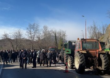 Μουργκάνι: Διακοπή κυκλοφορίας για τις νταλίκες λόγω των δυναμικών αγροτικών κινητοποιήσεων (ΕΙΚΟΝΕΣ – ΒΙΝΤΕΟ)