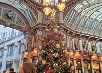 Leadenhall Market: Το ατμοσφαιρικό spot του Λονδίνου που έγινε σκηνικό για διάσημες ταινίες