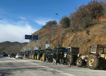 Καλαμπάκα: Αποχώρησαν οι αγρότες από το μπλόκο στο Μουργκάνι – Ανοιχτός ο δρόμος για όλα τα οχήματα