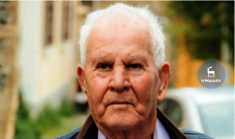 Ρόδος: Παντρεύτηκε στα 16, έγινε παππούς στα 31 και στα 76 κρατά στην αγκαλιά του τρισέγγονο