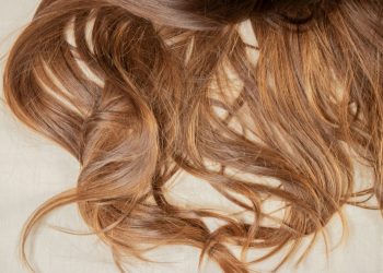 Κραν Μοντανά: Συλλογή μαλλιών για περούκες για τους εγκαυματίες της φονικής πυρκαγιάς