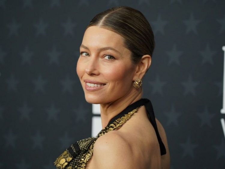 Critics Choice Awards 2026: Όλες οι beauty τάσεις της νέας χρονιάς που είδαμε στο κόκκινο χαλί
