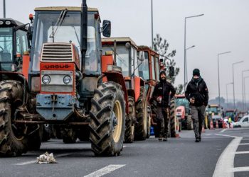 Θεσσαλία: Ταυτοποιήθηκαν οι ιδιοκτήτες των τρακτέρ σε όλα τα μπλόκα