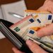 Πότε θα αρχίσει η καθολική καταβολή του νέου επιδόματος ανεργίας – Φθάνει έως και 1.295 ευρώ το μήνα