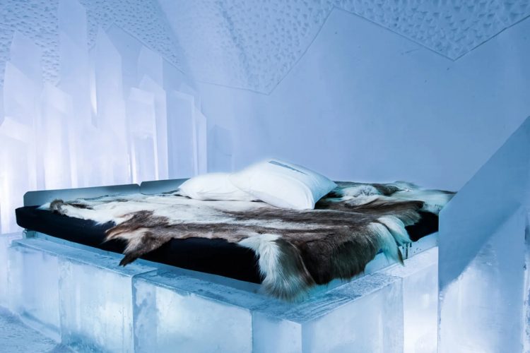 Icehotel στη Σουηδία: Το ξενοδοχείο από πάγο που χτίζεται κάθε χειμώνα και… λιώνει την άνοιξη