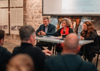 Ένας δημιουργικός διάλογος Τέχνης και Επιστήμης στο Καφέ της Επιστήμης της Περιφέρειας Θεσσαλίας στα Τρίκαλα