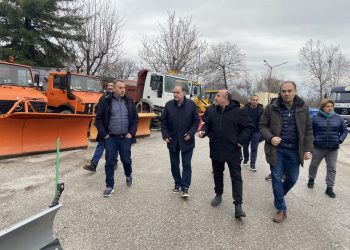 Σύσκεψη και προετοιμασία από τον Δήμο Τρικκαίων για πιθανή χιονόπτωση
