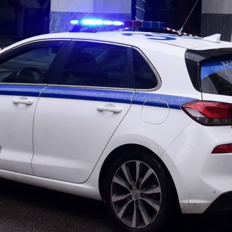 Καλαμπάκα: Τροχαίο ατύχημα στο κέντρο της πόλης (ΕΙΚΟΝΑ)