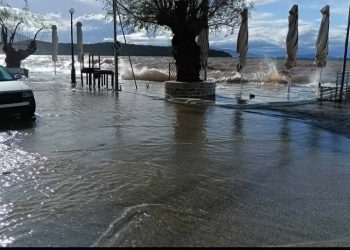 Βγήκε η θάλασσα σε Μηλίνα και Πλατανιά (ΕΙΚΟΝΕΣ – ΒΙΝΤΕΟ)