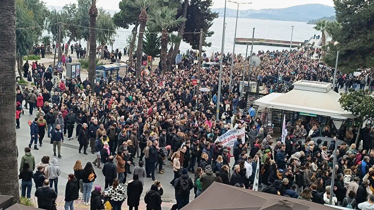 Βόλος: “Καζάνι που βράζει” η κοινωνία για τα Τέμπη – Δικαιοσύνη ζητούν χιλιάδες πολίτες [εικόνες]