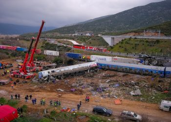 Τέμπη: Διορία έως το τέλος της εβδομάδας για τις εκταφές – Προσφυγές συγγενών για εξετάσεις στο εξωτερικό