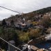 Το χωριό της Θεσσαλίας που δεν το πιάνει το μάτι σου – Κρύβεται για να αντέχει… (ΕΙΚΟΝΕΣ)