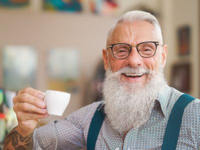 Πόσο καφέ πρέπει να πίνετε για μια μεγαλύτερη και υγιή ζωή;