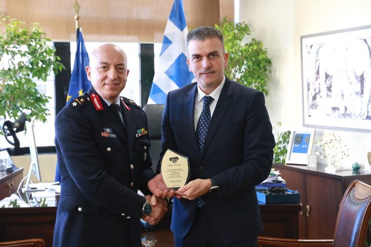 Εθιμοτυπικές επισκέψεις του νέου Γενικού Περιφερειακού Αστυνομικού Διευθυντή Θεσσαλίας, Ταξίαρχου Γεώργιου Ντιζέ, στο πλαίσιο ανάληψης των καθηκόντων του (ΕΙΚΟΝΕΣ)