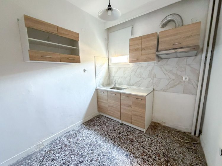 ΕΝΟΙΚΙΑΖΕΤΑΙ διαμέρισμα 56 τ.μ.  κοντά στην πλατεία Δεσποτικού