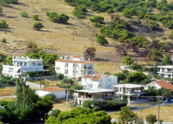 Αυτά είναι τα νέα πρόστιμα για αυθαίρετα και ημιυπαίθριους χώρους